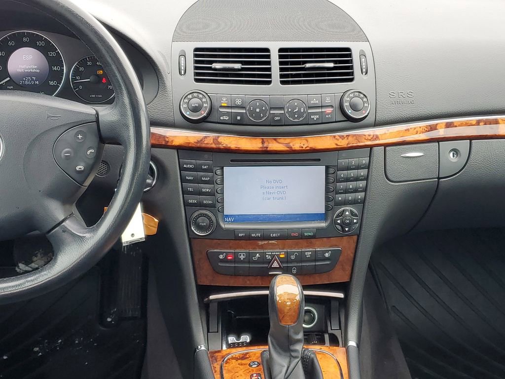 Used 2006 Mercedes-Benz E 350 4MATIC Sedan image 25