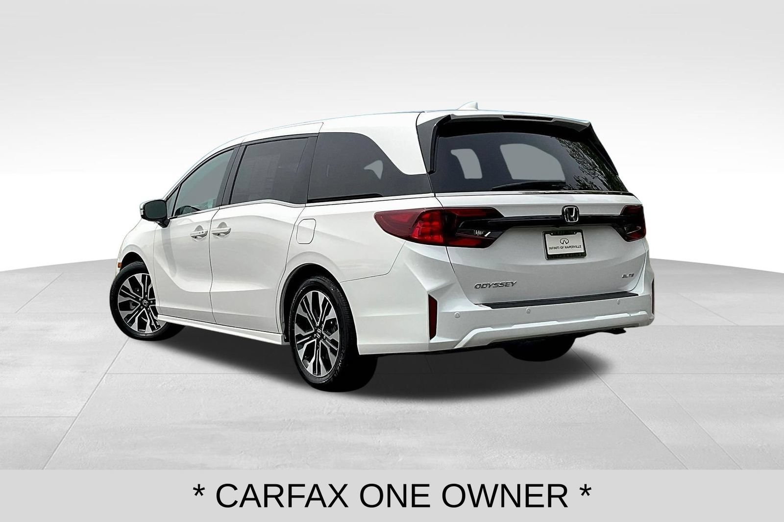 Used 2026 Honda Odyssey Elite image 4