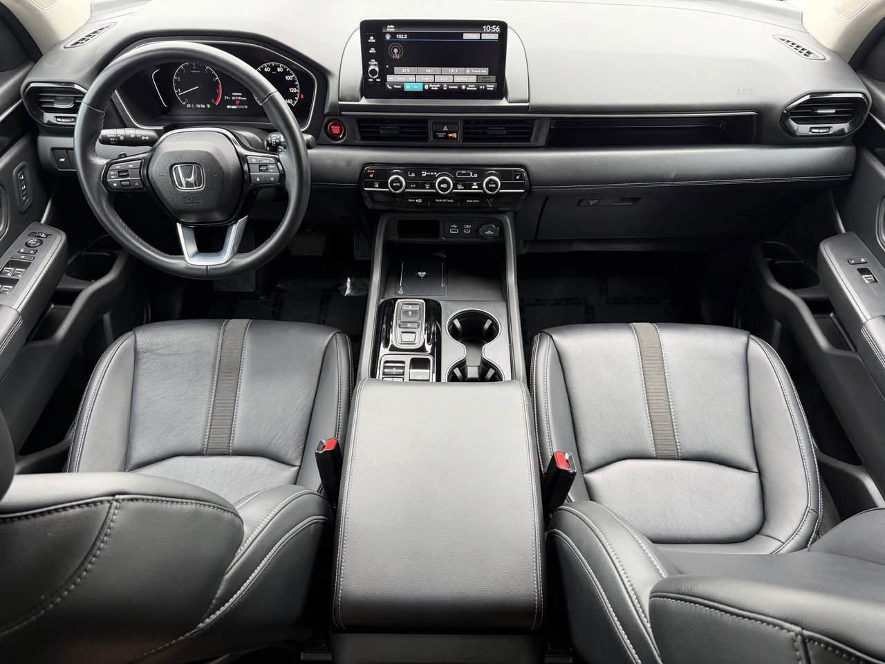 Used 2025 Honda Pilot EX-L image 11