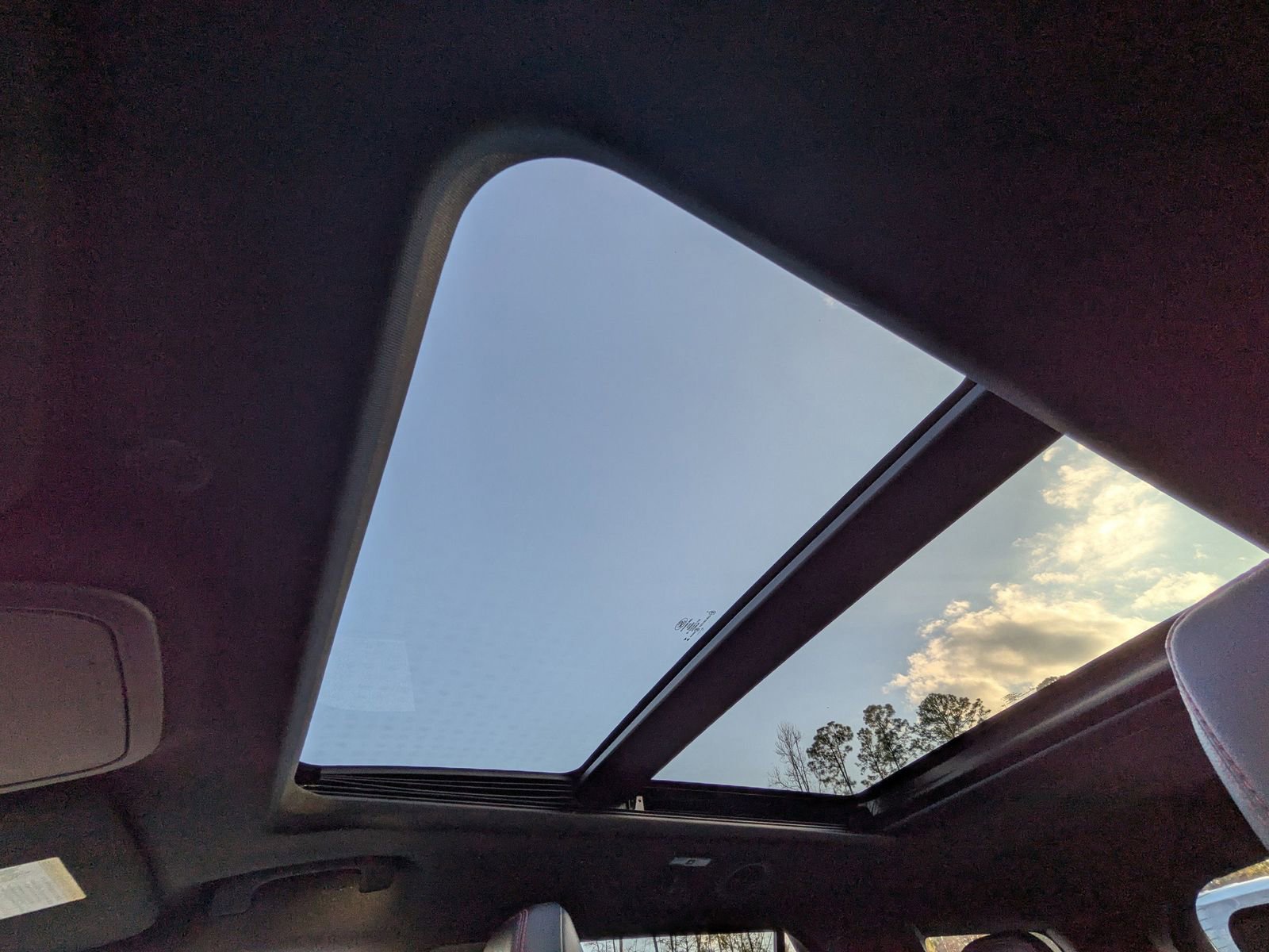 Certified 2023 Ford Explorer ST-Line w/ Class IV Trailer Tow Package AWD/4WD image 24