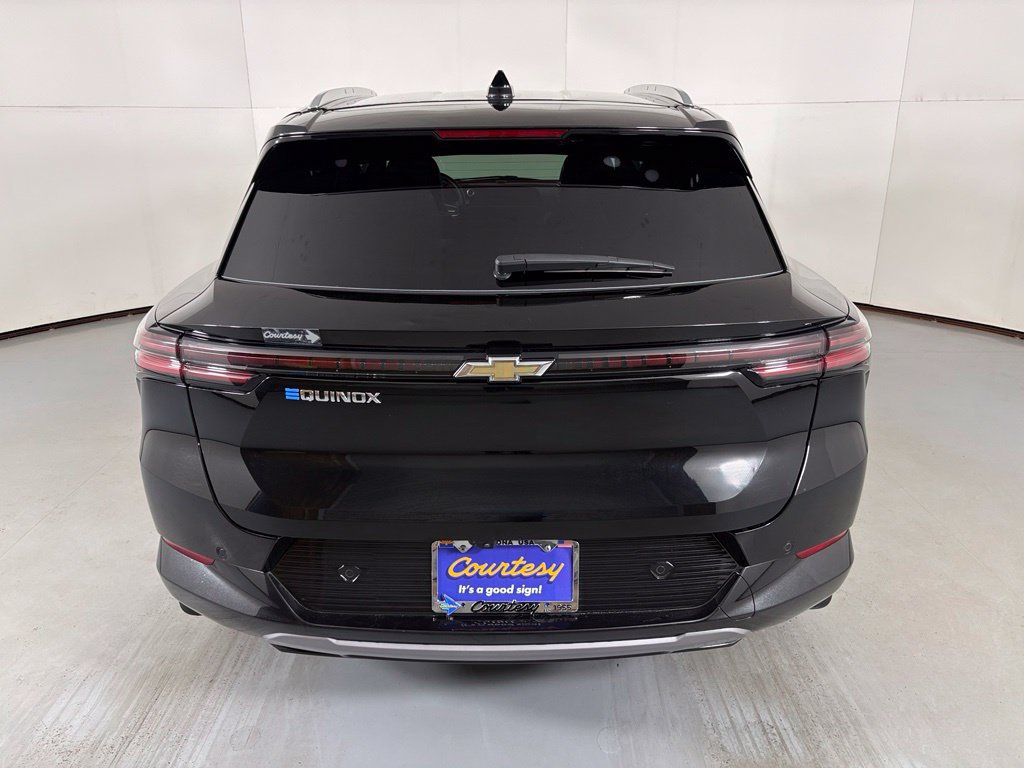 Used 2024 Chevrolet Equinox EV LT w/ LPO, Active Package FWD image 8
