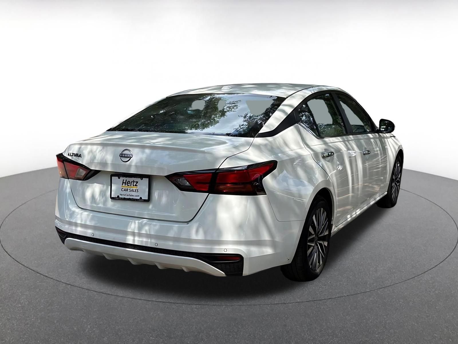 Used 2025 Nissan Altima 2.5 SV FWD image 7