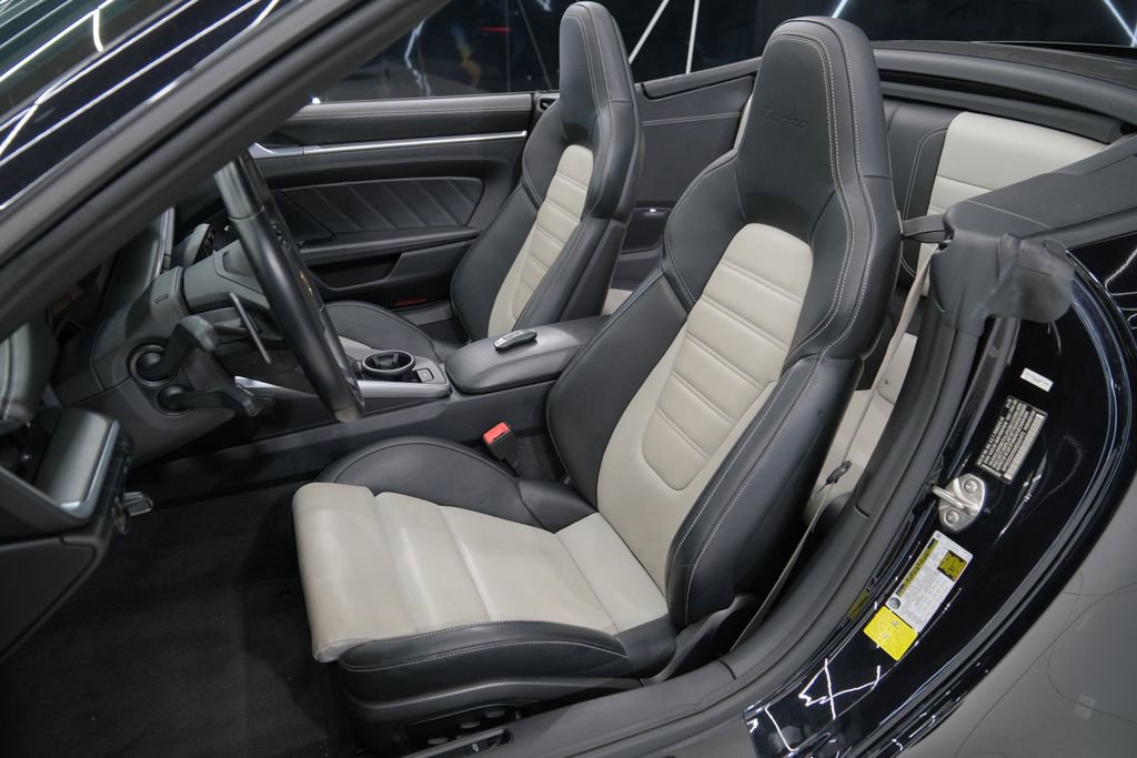 Used 2022 Porsche 911 Turbo image 20