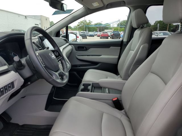 Certified 2018 Honda Odyssey Touring image 5
