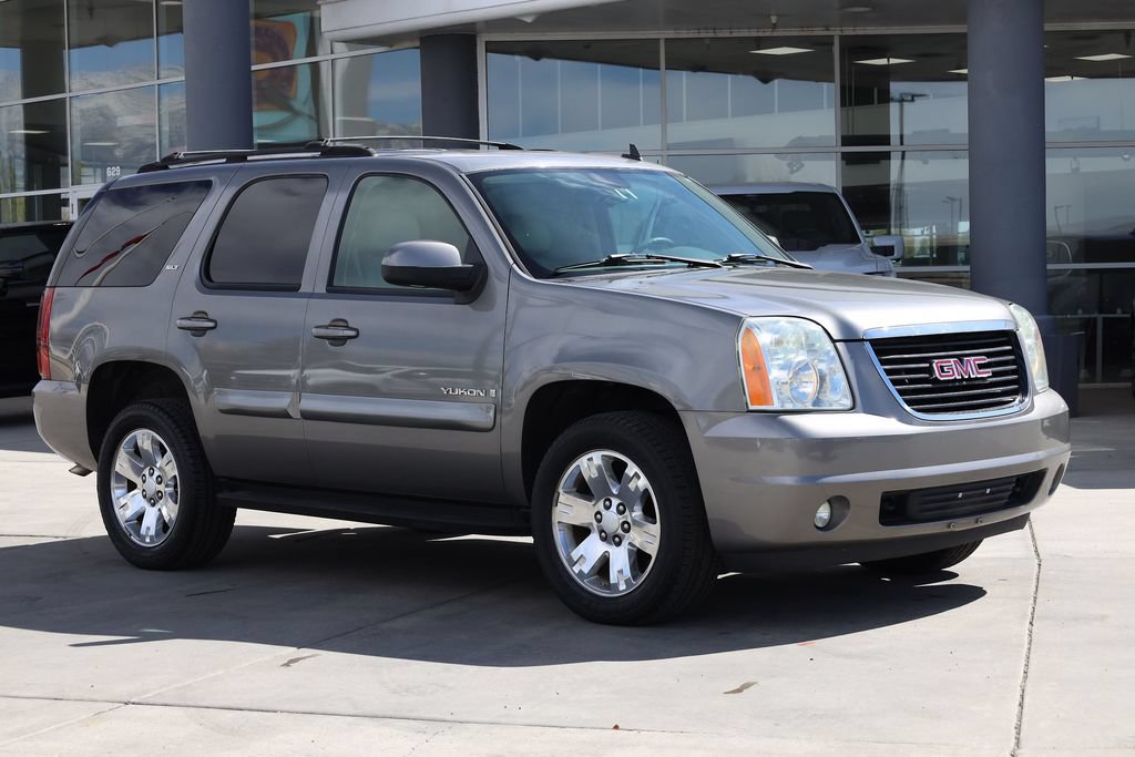 Used 2007 GMC Yukon SLT w/ SLT Preferred Equipment Group AWD/4WD image 8