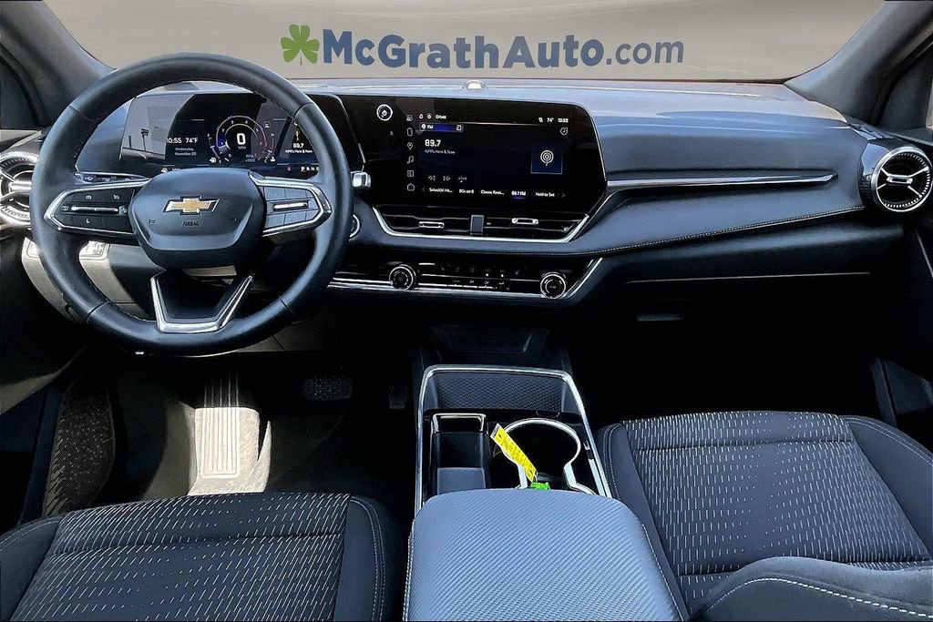 Used 2025 Chevrolet Equinox LT AWD/4WD image 7