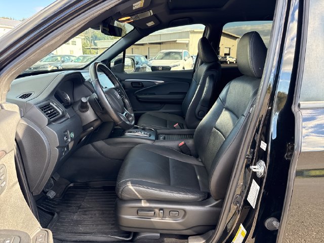Used 2023 Honda Passport EX-L image 17