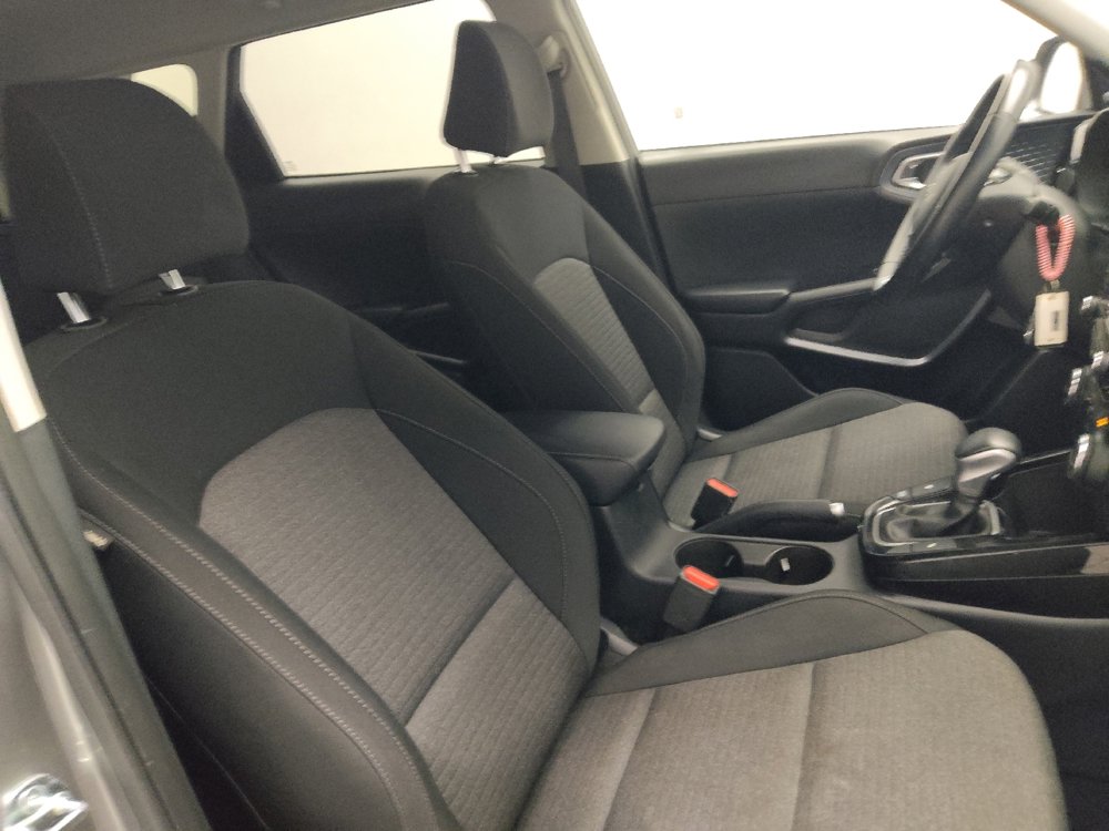 Used 2025 Kia Soul EX image 21