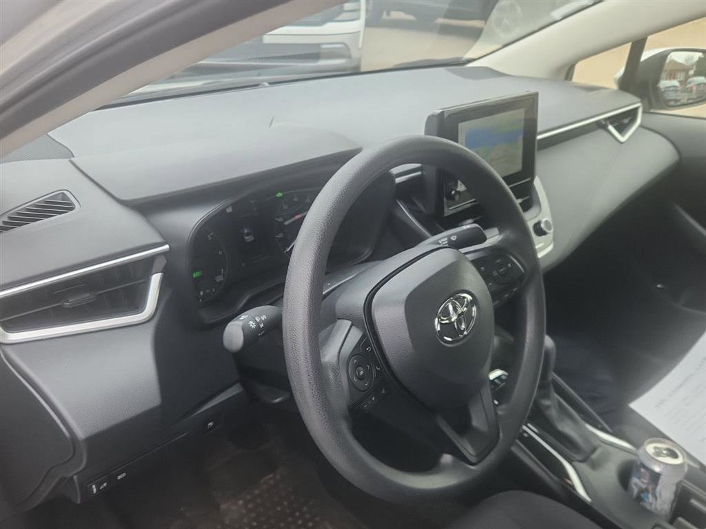 Used 2024 Toyota Corolla LE w/ LE Convenience Package FWD image 16