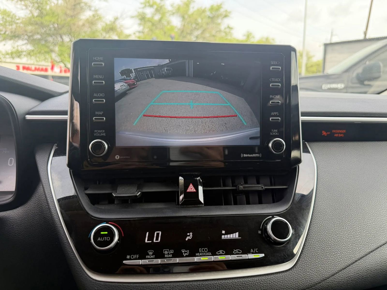 Used 2021 Toyota Corolla LE FWD image 24
