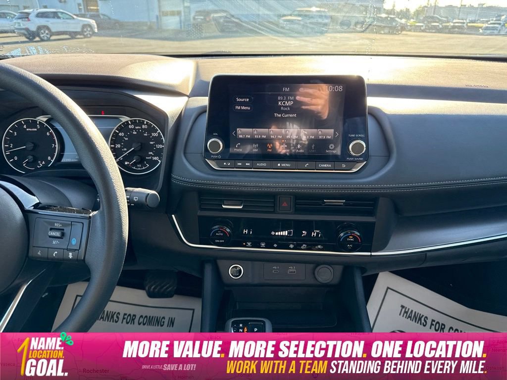 Used 2023 Nissan Rogue SV AWD/4WD image 15