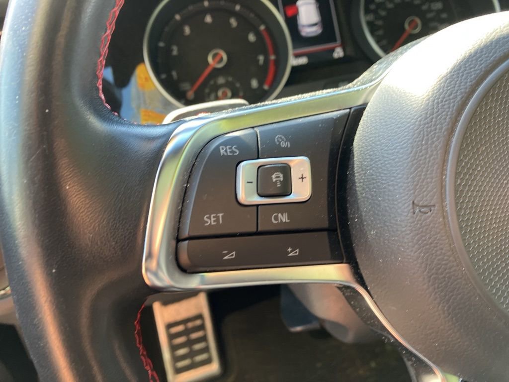 Used 2018 Volkswagen GTI S image 8