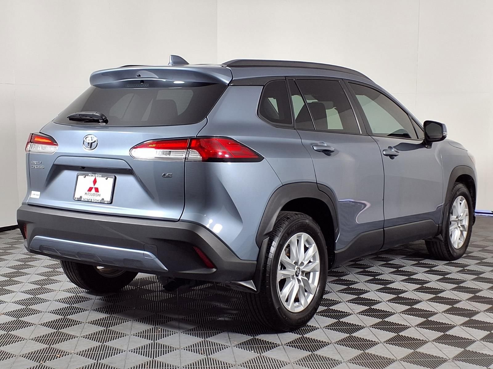 Used 2024 Toyota Corolla Cross LE image 27