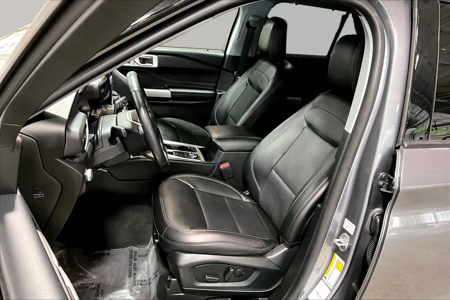 Used 2022 Ford Explorer Limited AWD/4WD image 9