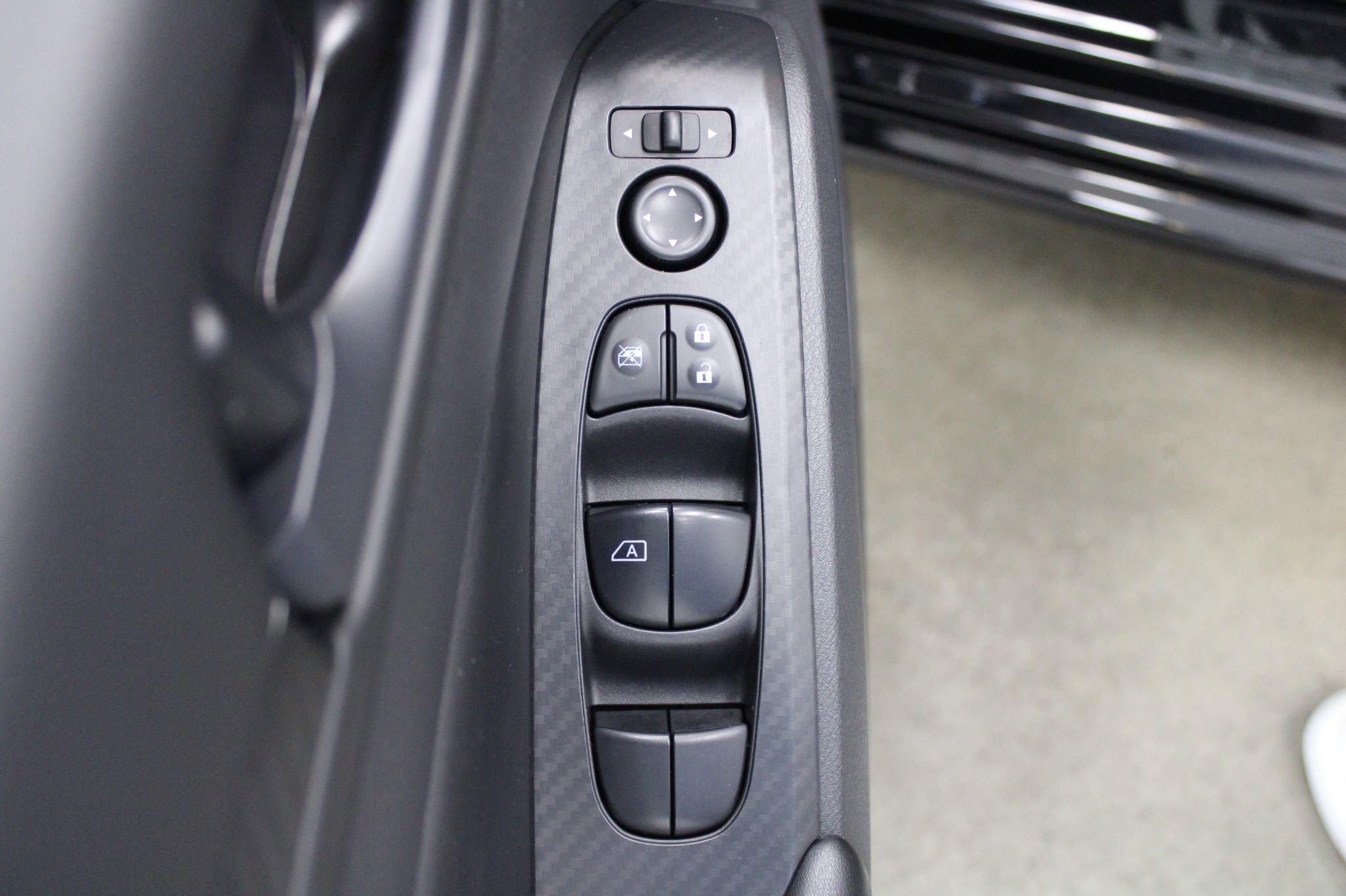 Used 2024 Nissan Altima 2.5 S image 12