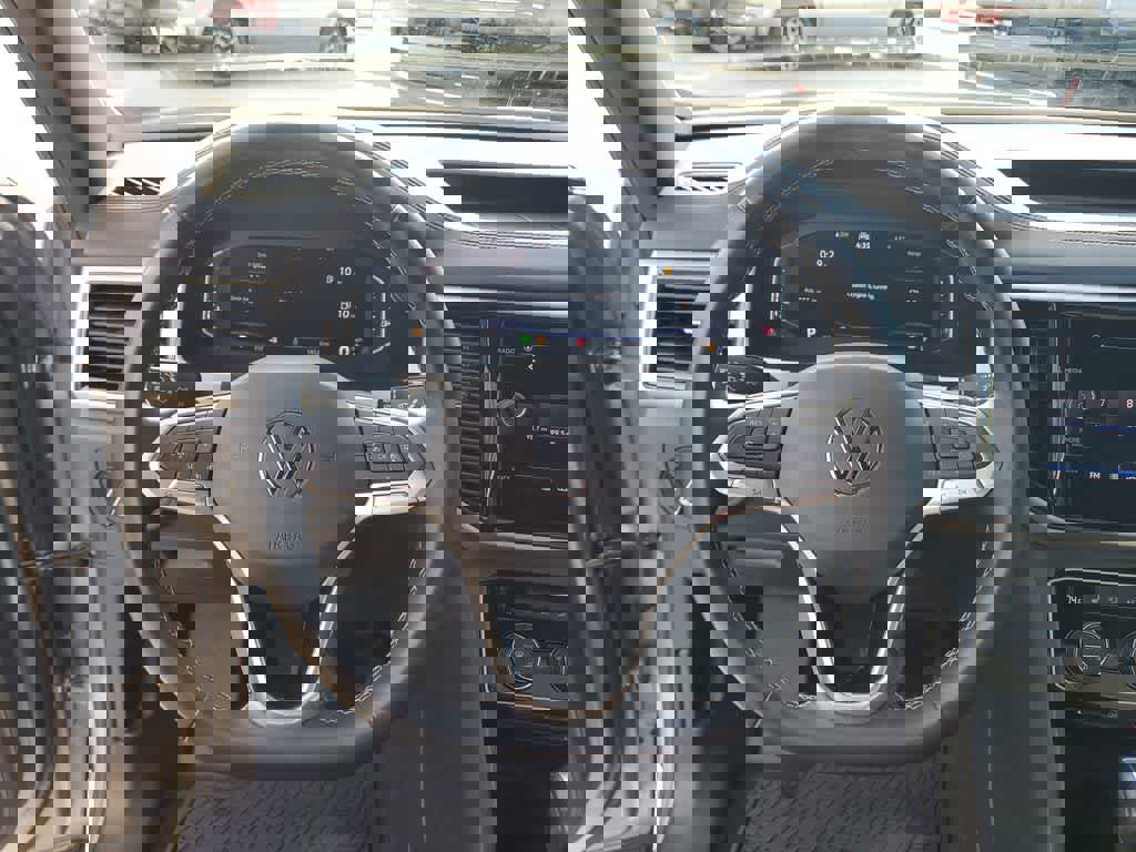 Used 2023 Volkswagen Atlas Cross Sport SE w/ Black Wheel Package image 24