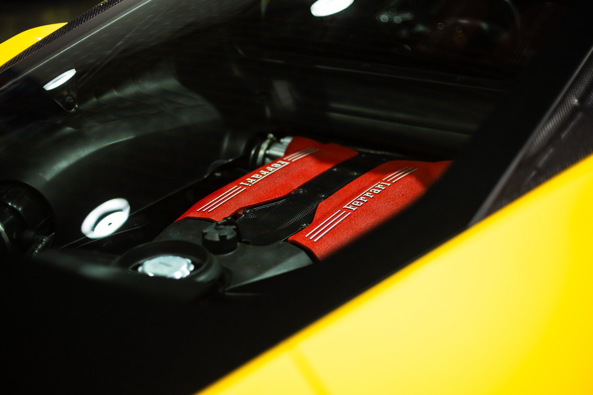 Used 2018 Ferrari 488 GTB RWD image 29