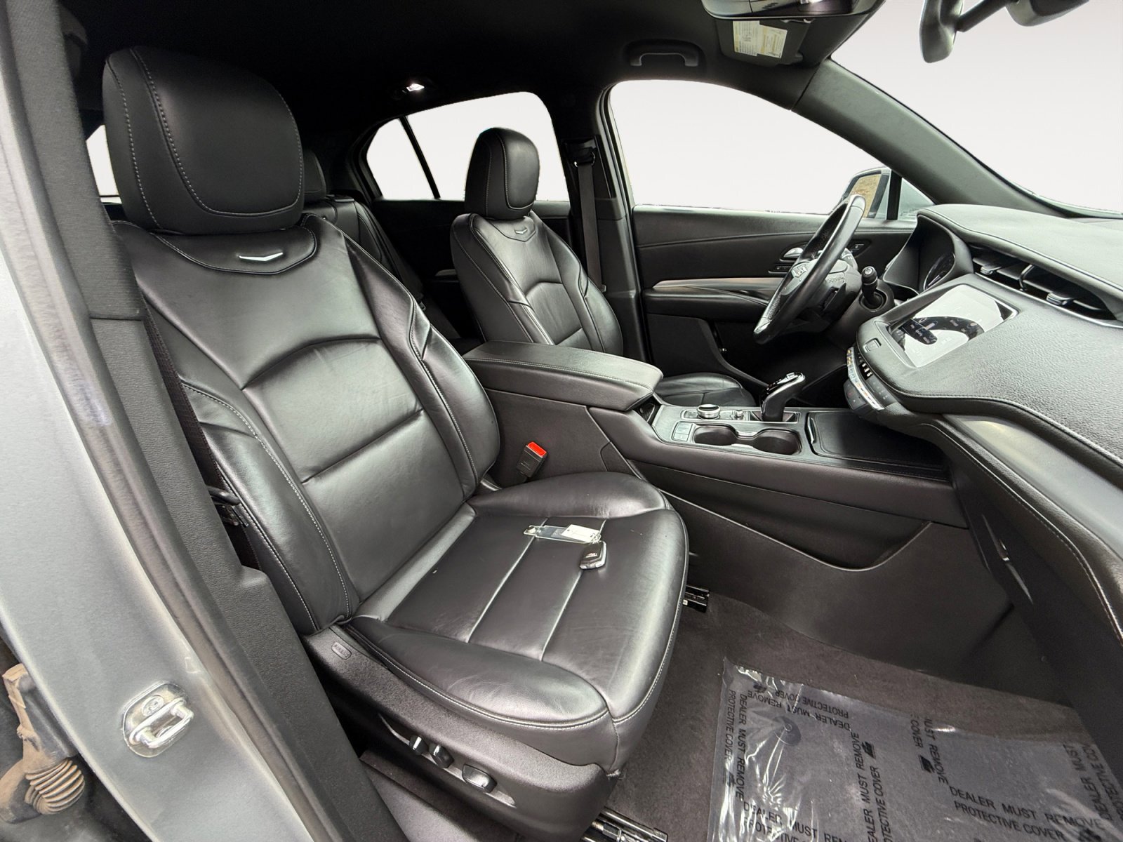 Used 2023 Cadillac XT4 Premium Luxury image 19