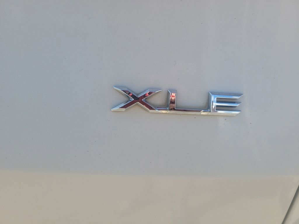 Used 2024 Toyota Grand Highlander XLE image 10