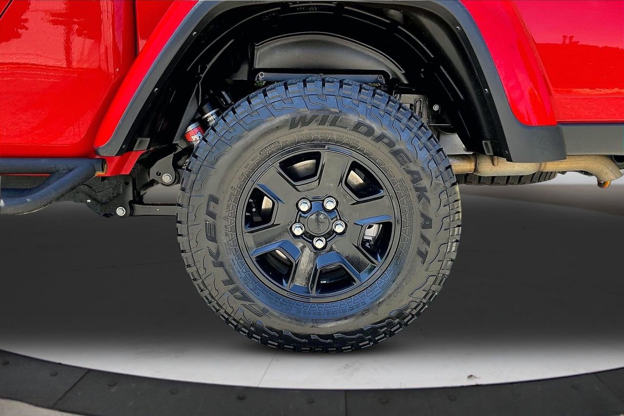 Certified 2023 Jeep Gladiator Mojave w/ LED Lighting Group AWD/4WD image 34