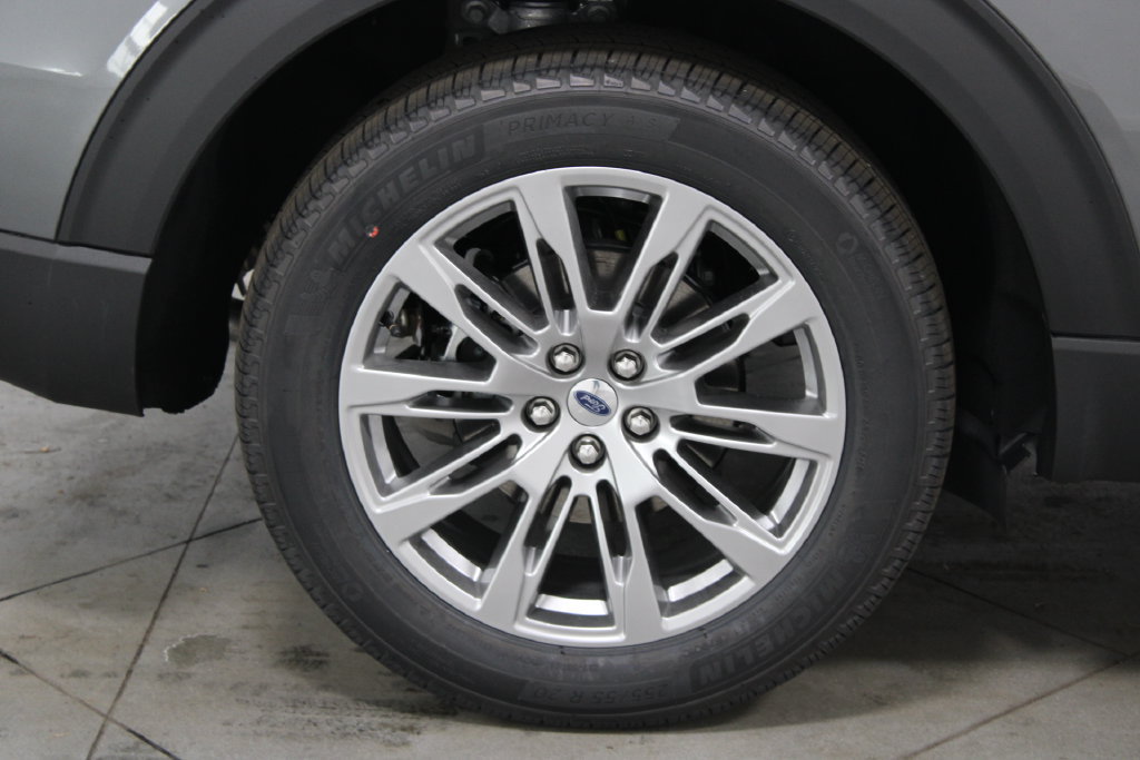 New 2026 Ford Explorer Platinum RWD image 12