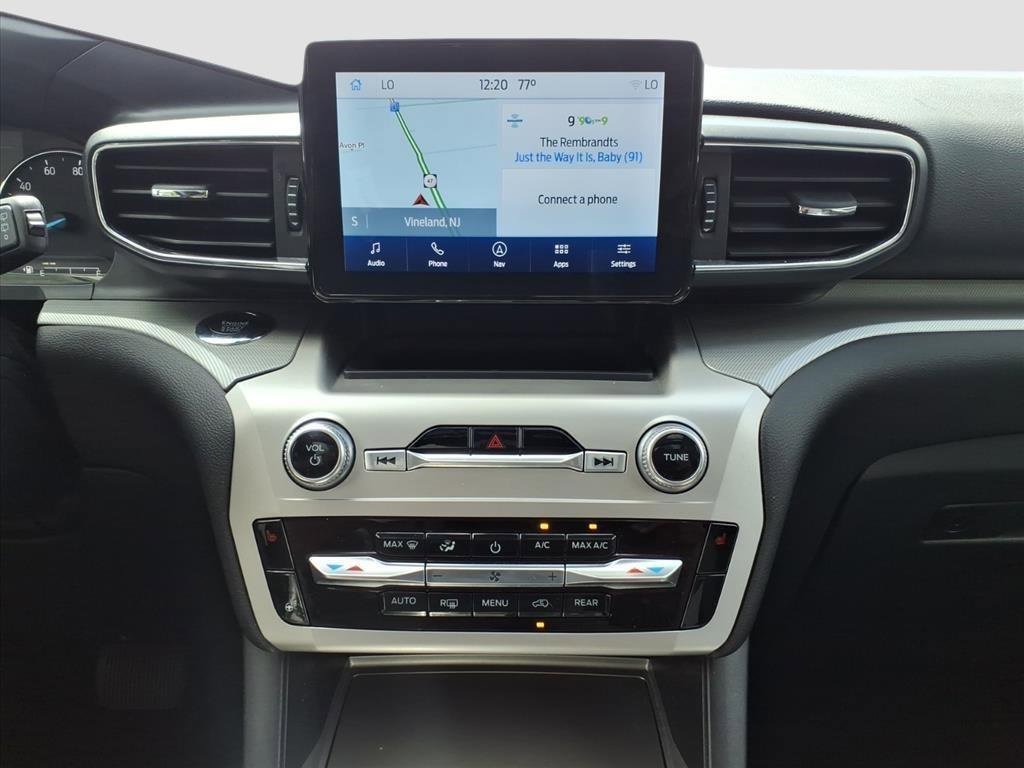 Used 2022 Ford Explorer XLT w/ Equipment Group 202A image 26