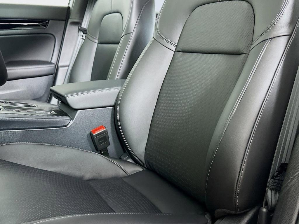 Used 2025 Honda Civic Sport Touring image 9