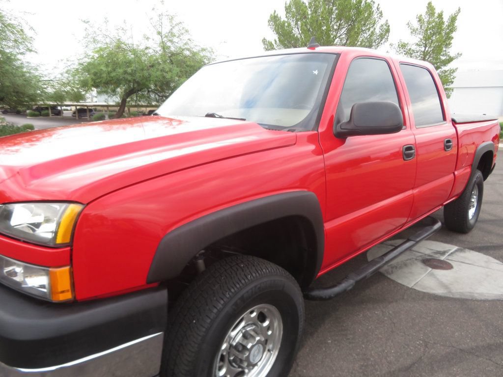 Used 2006 Chevrolet Silverado 2500 LT w/ Heavy-Duty Power Package AWD/4WD image 8