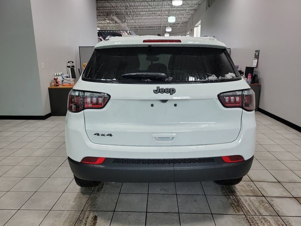 New 2026 Jeep Compass Latitude image 6