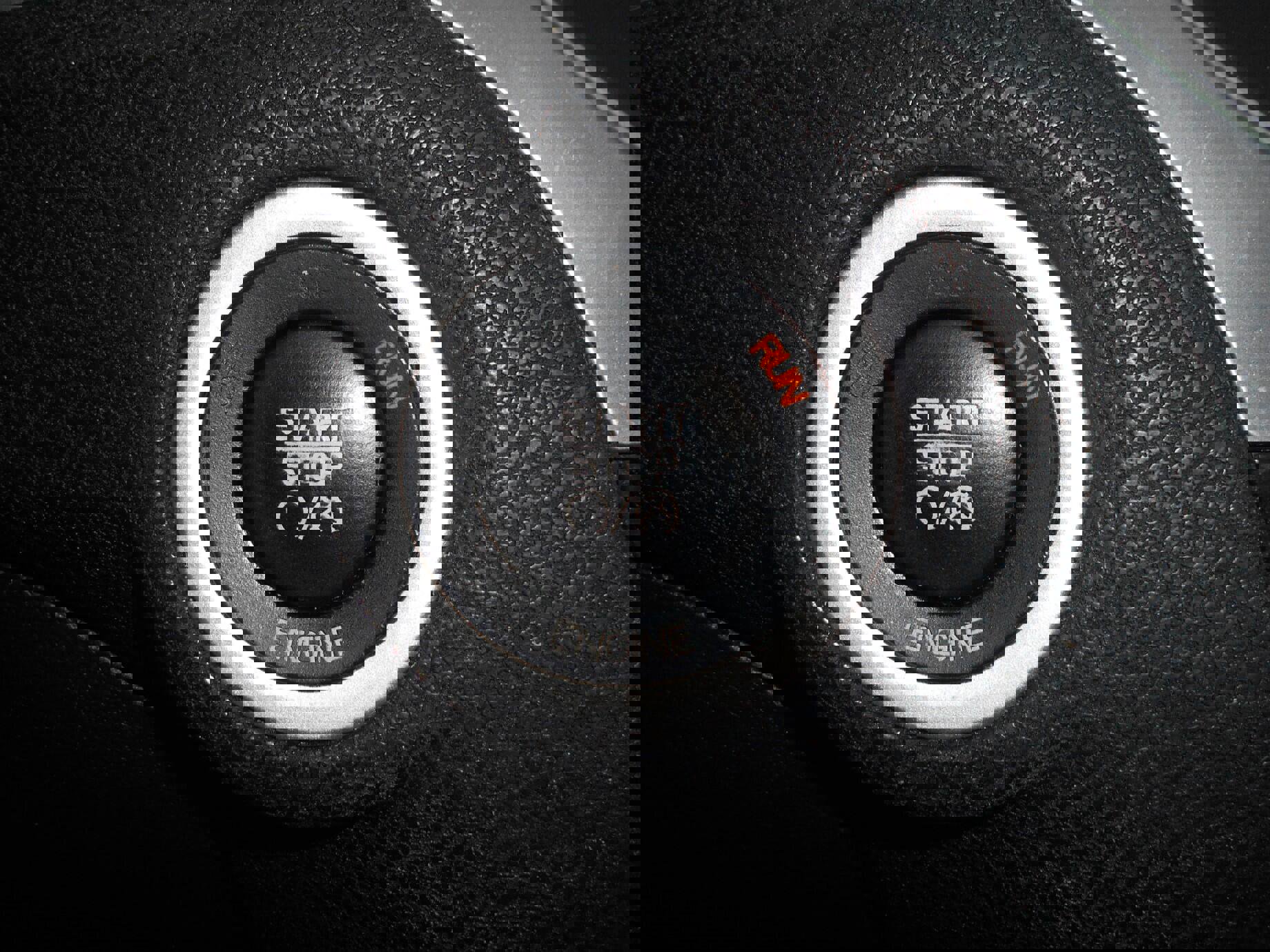 Used 2015 Chrysler 300 C w/ Light Group image 14