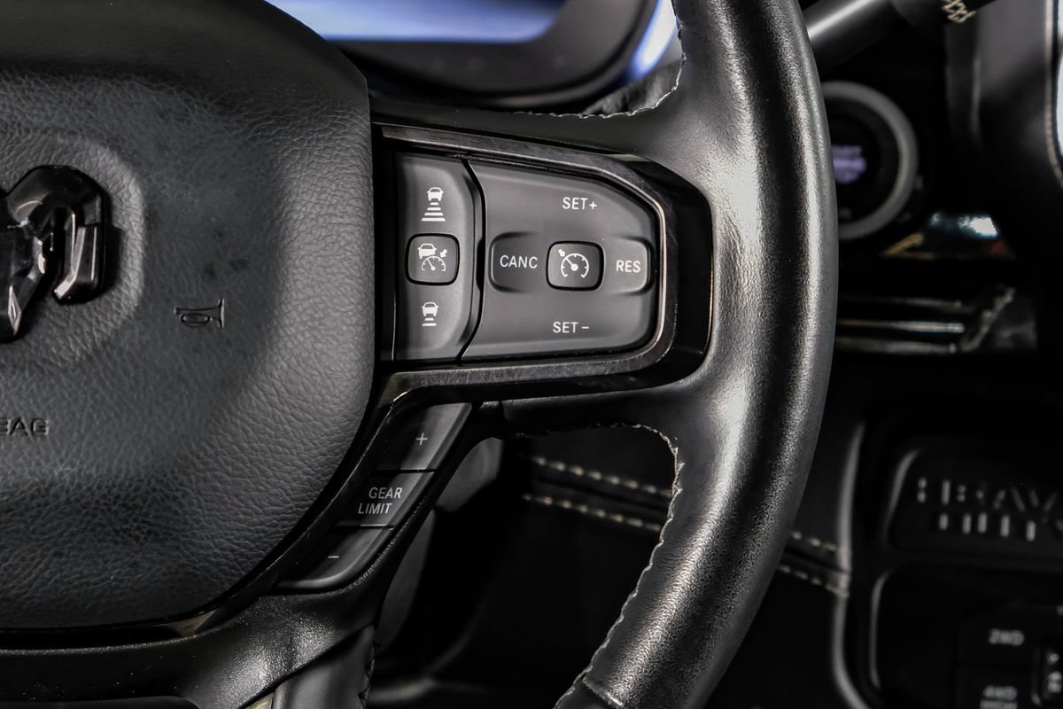 Used 2025 RAM 3500 Limited AWD/4WD image 19