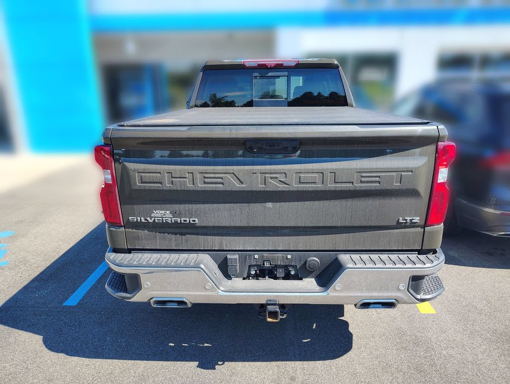 Used 2023 Chevrolet Silverado 1500 LTZ w/ Technology Package AWD/4WD image 4