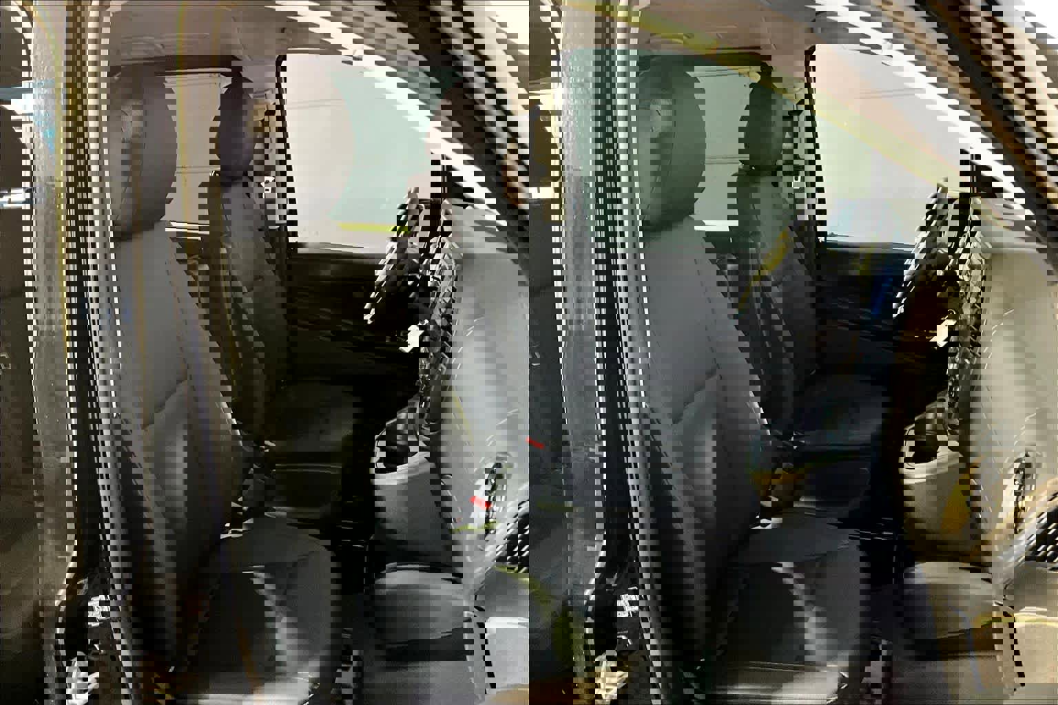 Used 2023 Mercedes-Benz Metris Passenger image 8