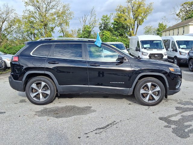 Used 2019 Jeep Cherokee Limited AWD/4WD image 12