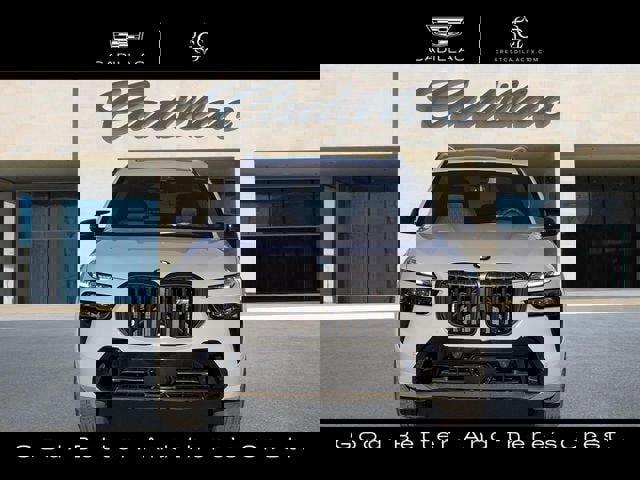 Used 2024 BMW X7 M60i w/ Executive Package image 8