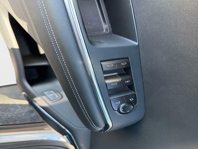 New 2026 GMC Acadia Elevation image 18