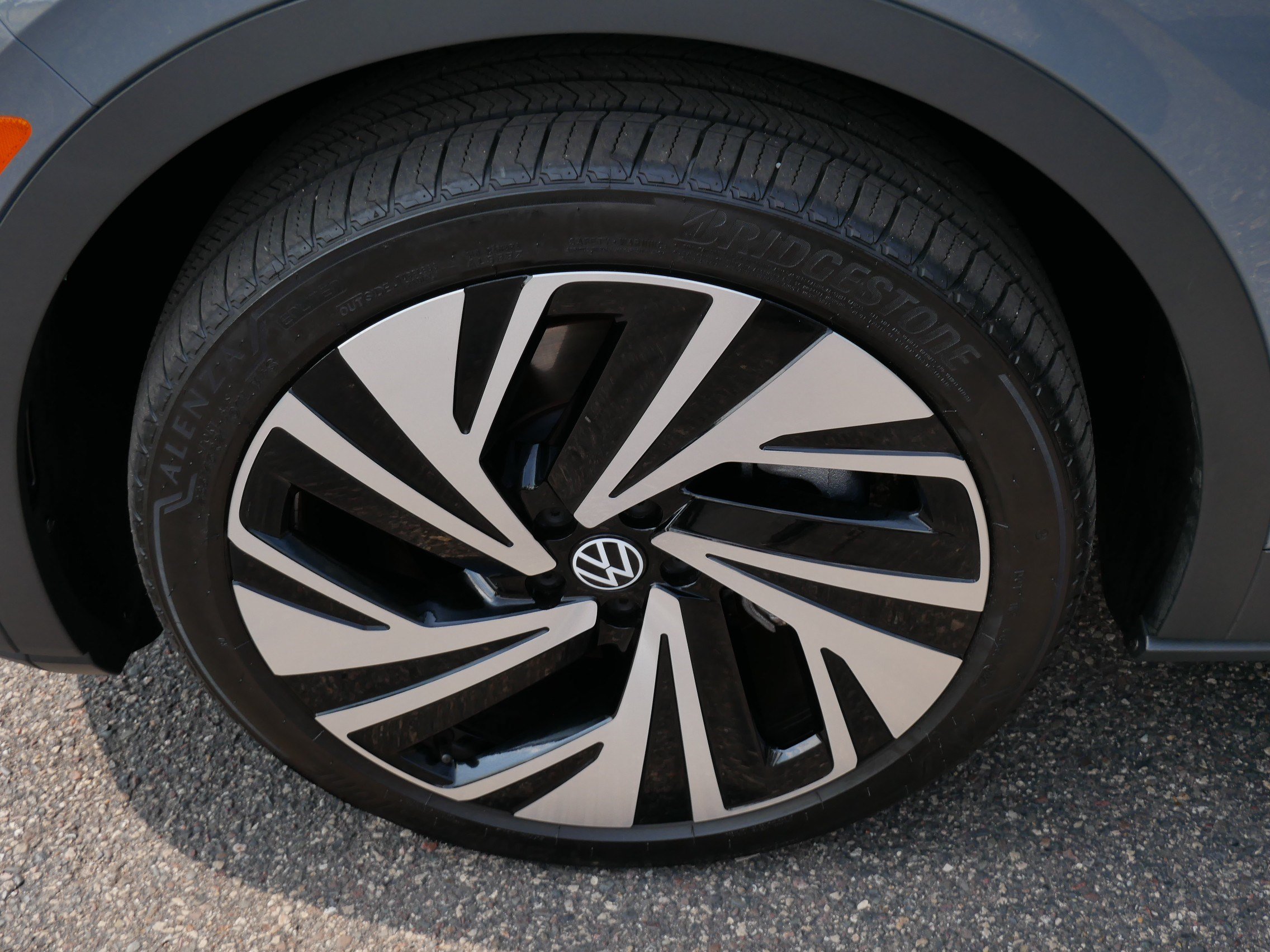 Certified 2025 Volkswagen ID.4 Pro S Plus AWD/4WD image 15