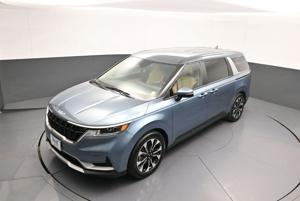 Used 2024 Kia Carnival EX FWD image 35