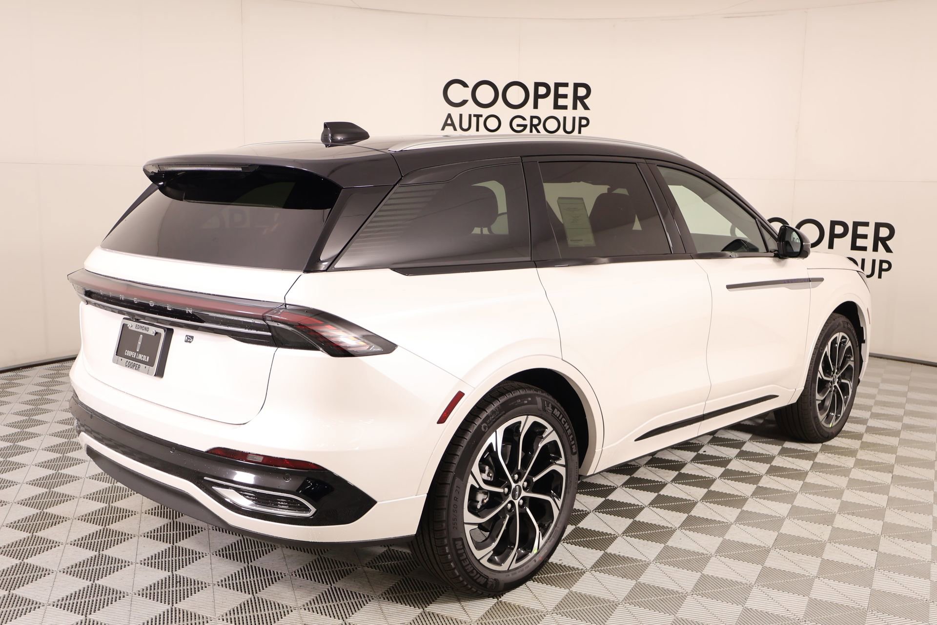 New 2026 Lincoln Nautilus Reserve AWD/4WD image 21