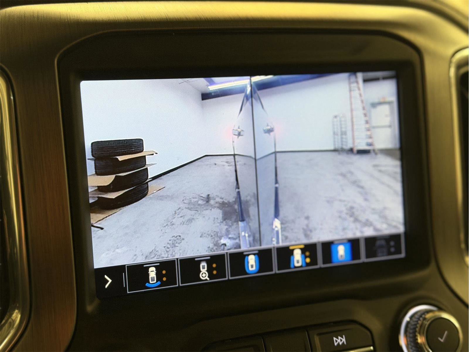 Certified 2021 GMC Sierra 3500 Denali w/ Denali Ultimate Package image 38