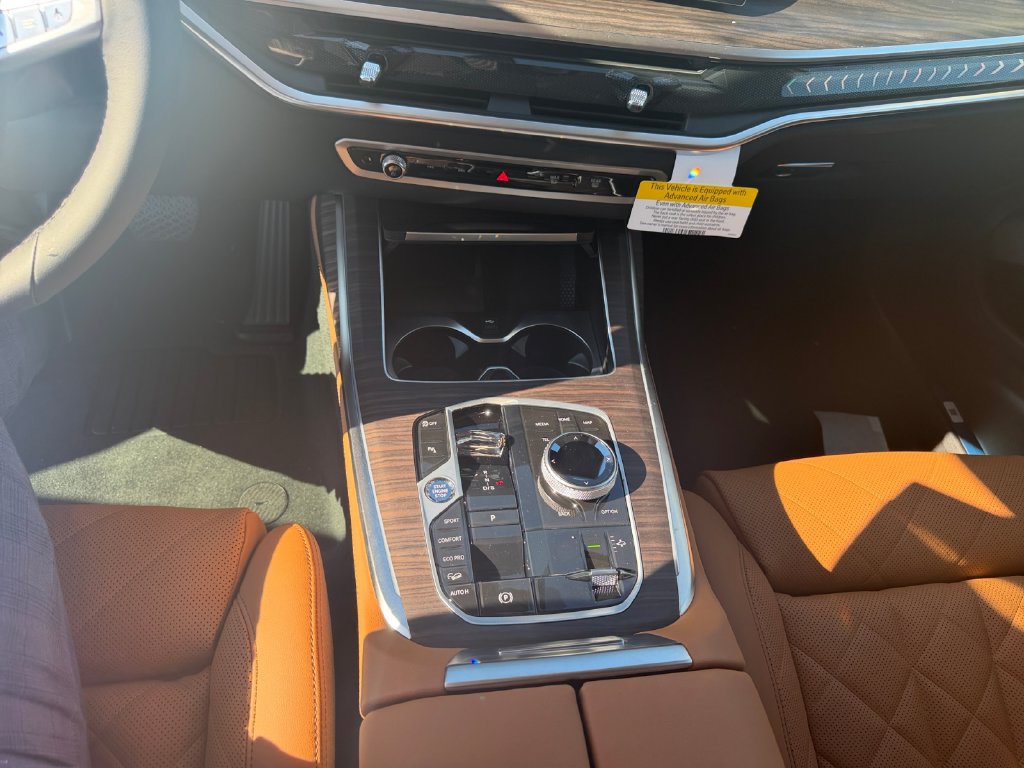 New 2027 BMW X7 xDrive40i w/ Premium Package AWD/4WD image 11