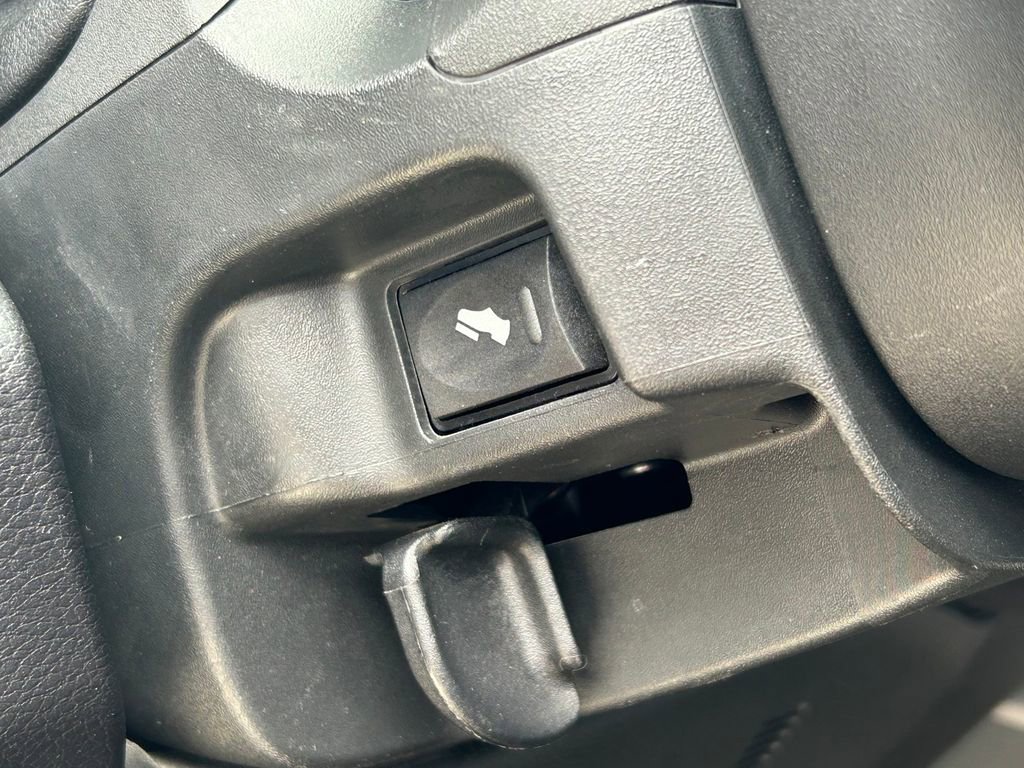 Used 2022 RAM 2500 Laramie w/ Night Edition image 32