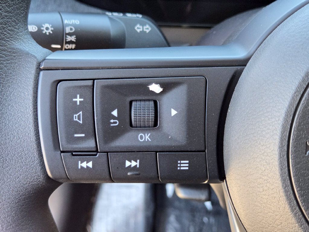 New 2027 Nissan Kicks SV w/ SV Premium Package FWD image 29