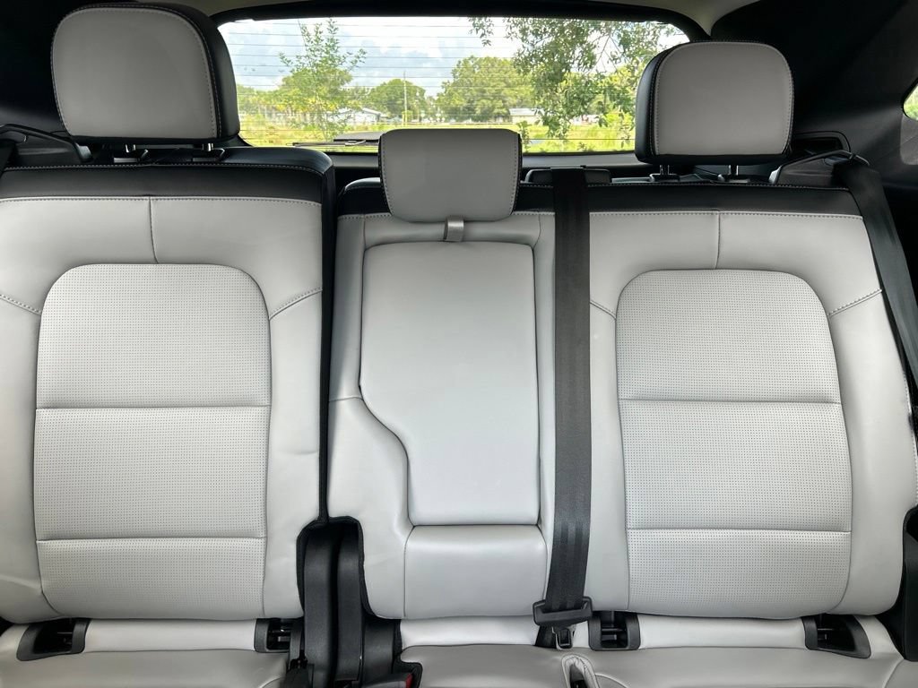 Used 2023 Ford Escape Platinum AWD/4WD image 13