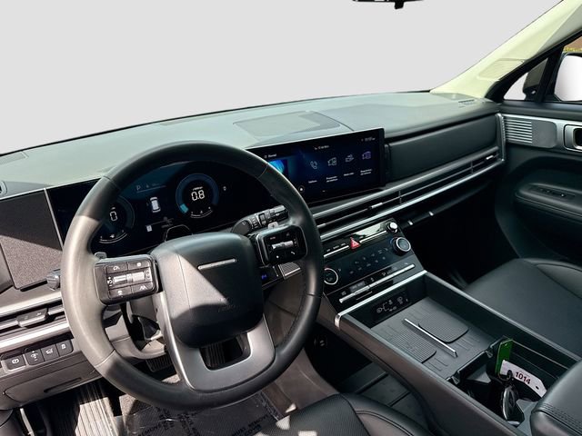 Used 2025 Hyundai Santa Fe SEL image 9