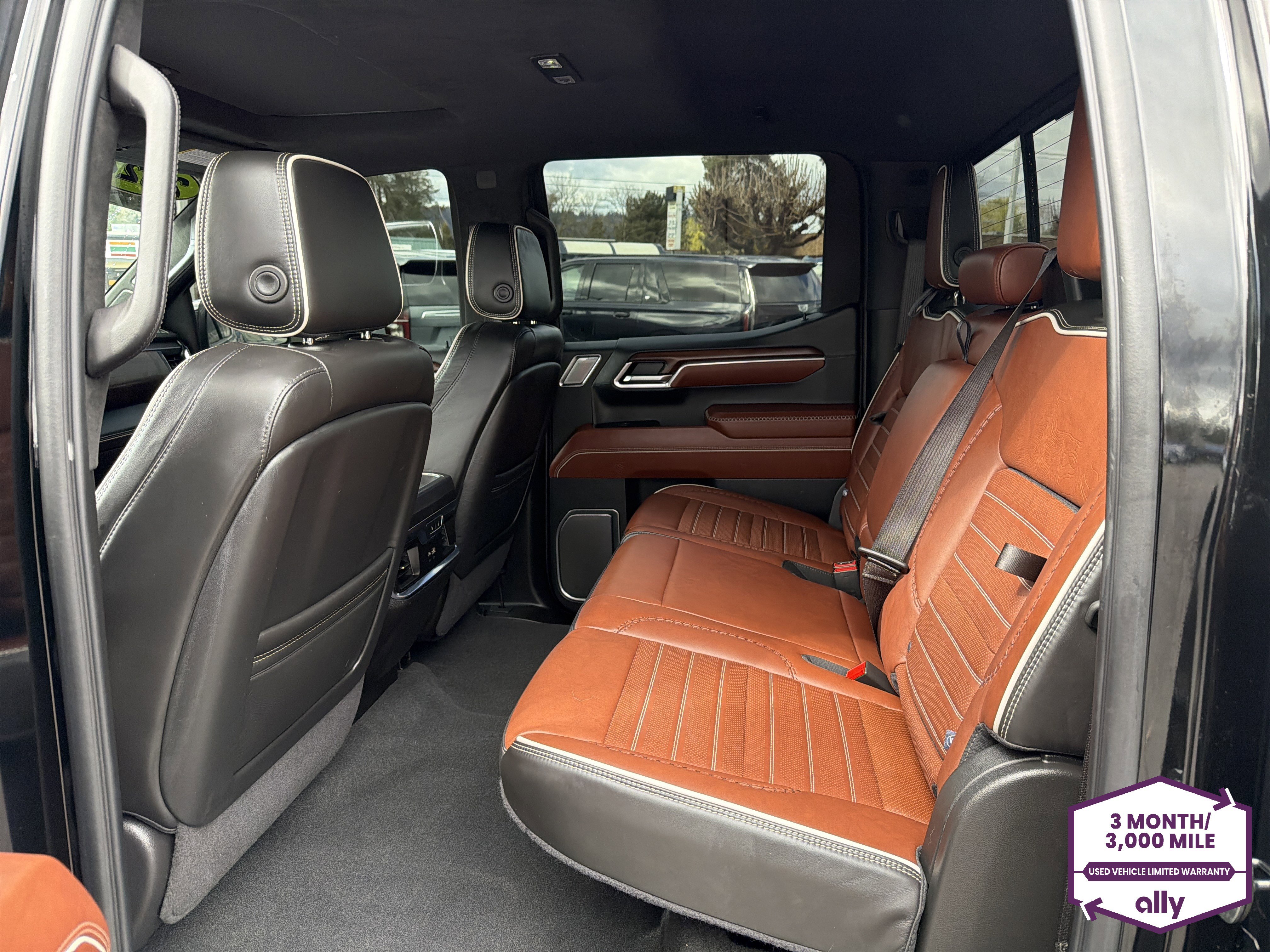 Used 2024 GMC Sierra 1500 Denali Ultimate image 11