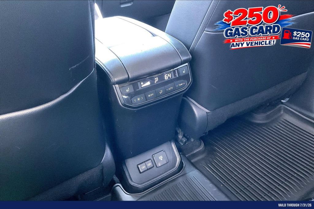 Used 2023 Toyota Highlander Platinum AWD/4WD image 35