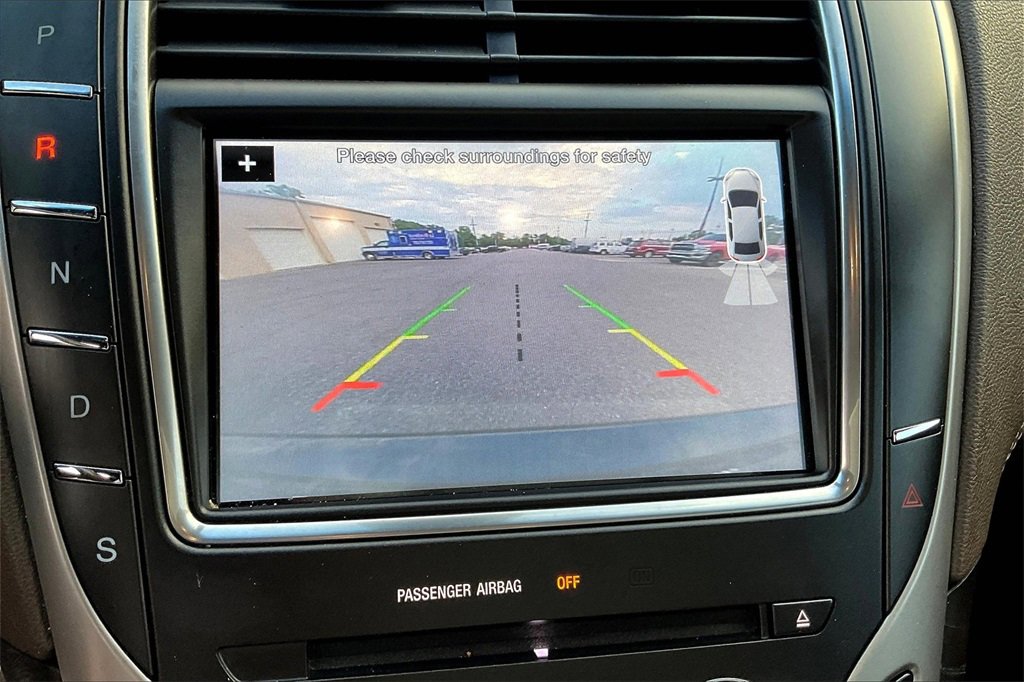 Used 2016 Lincoln MKX Reserve w/ Climate Package image 21