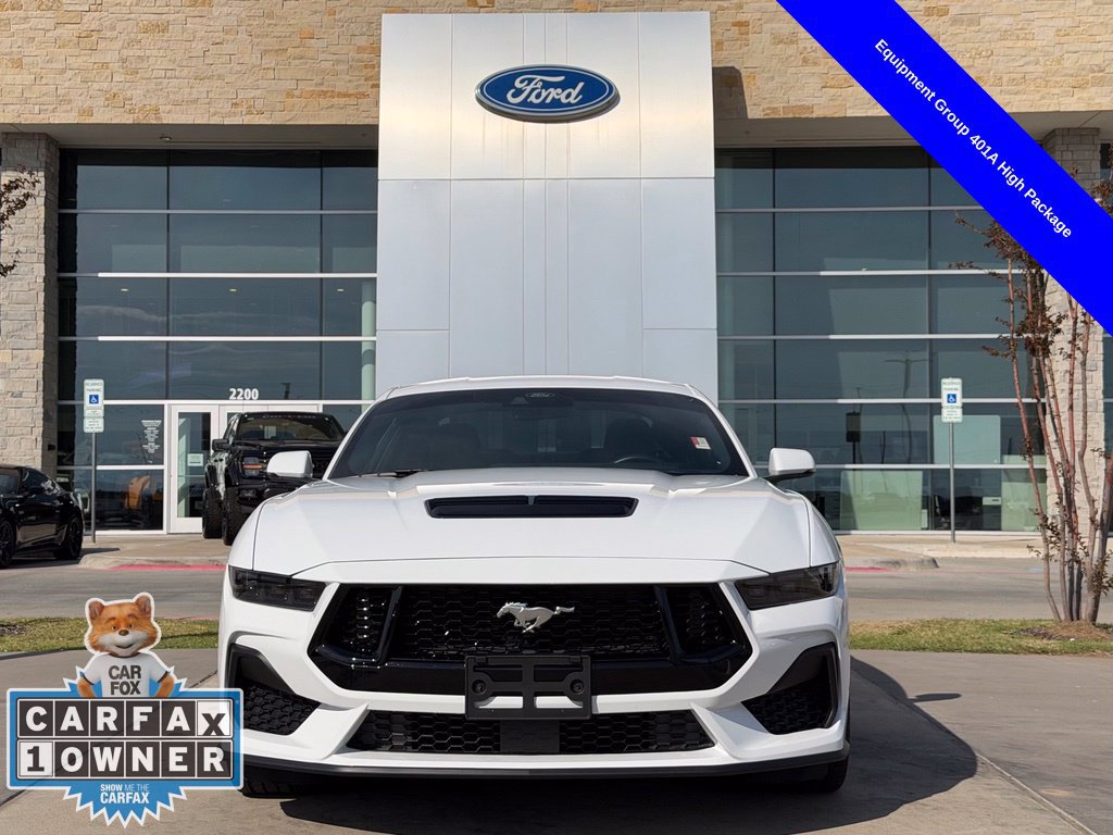Used 2025 Ford Mustang GT Premium RWD image 4