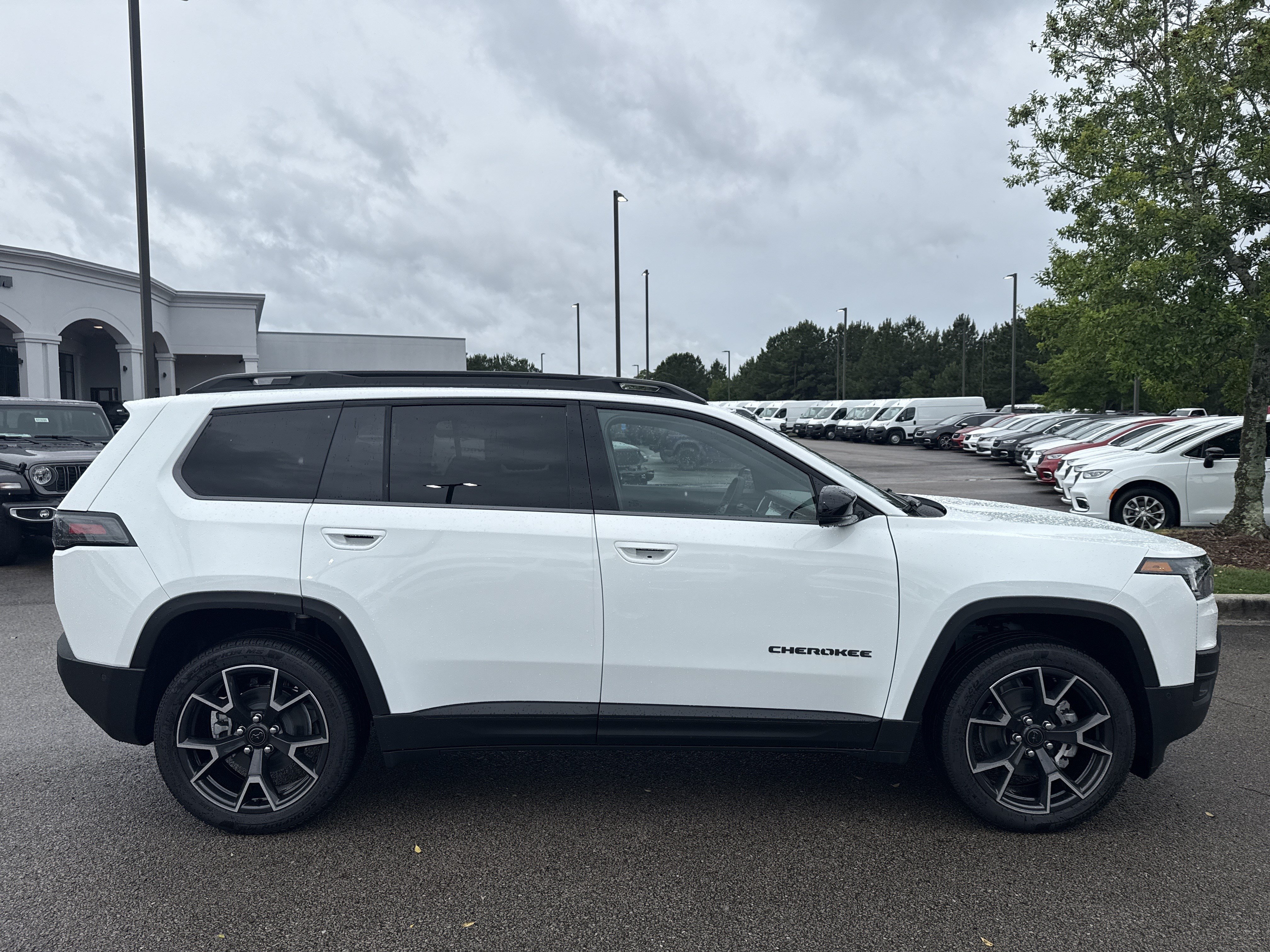 New 2026 Jeep Cherokee Overland AWD/4WD image 8